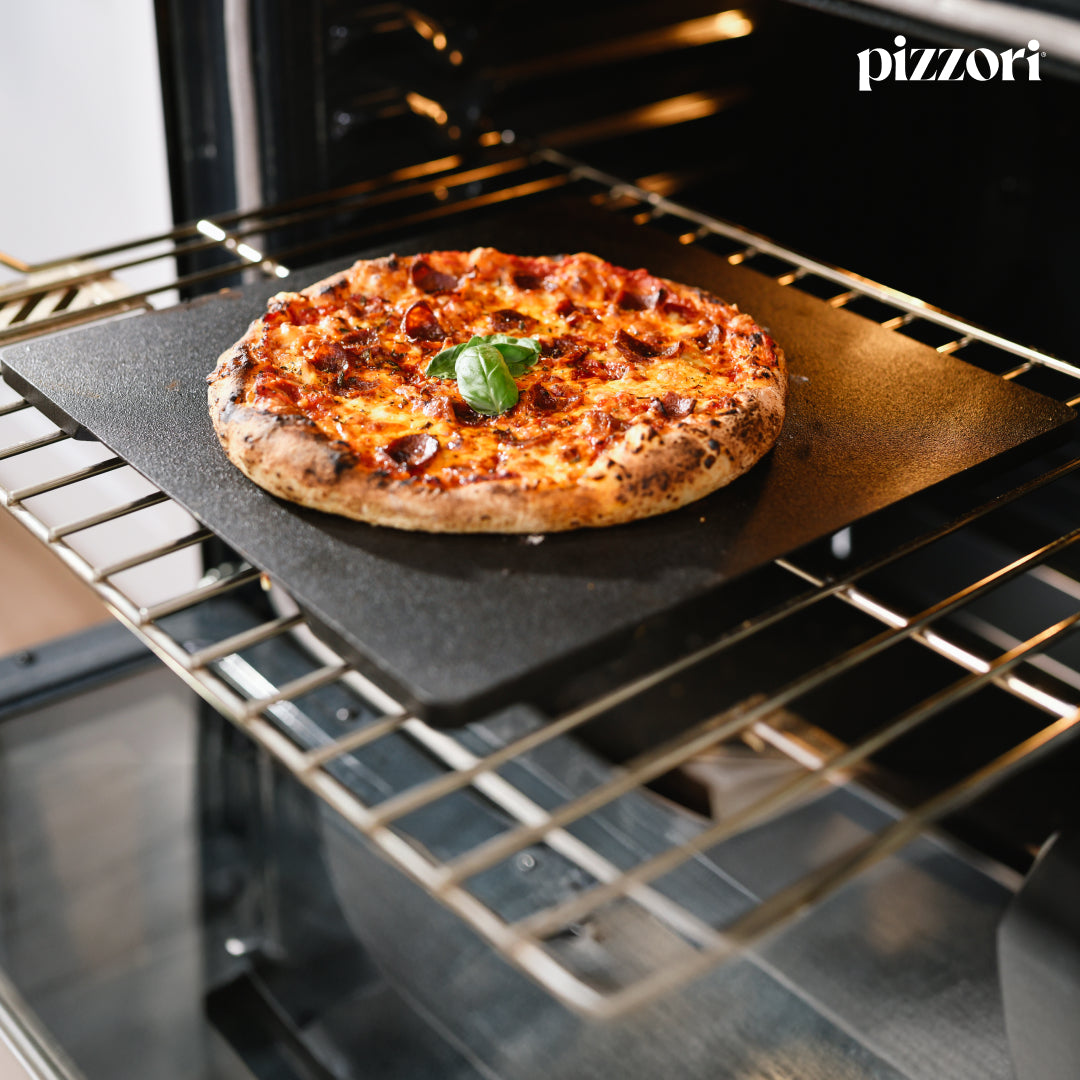 Pizza plate outlet for oven